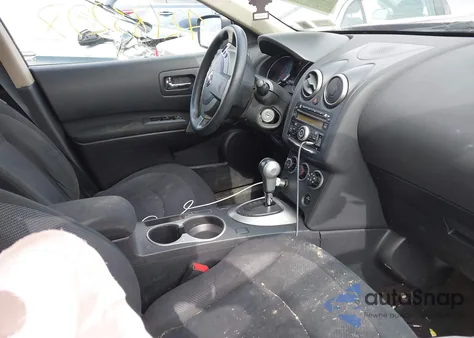 2013 Nissan Rogue S z USA, uszkodzony, nr VIN JN8AS5MV2DW665538